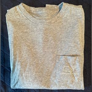 Vineyard Vines light gray long sleeve tee shirt (size small)